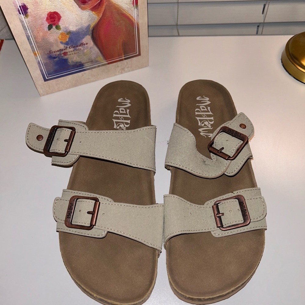 MAD LOVE SANDALS
